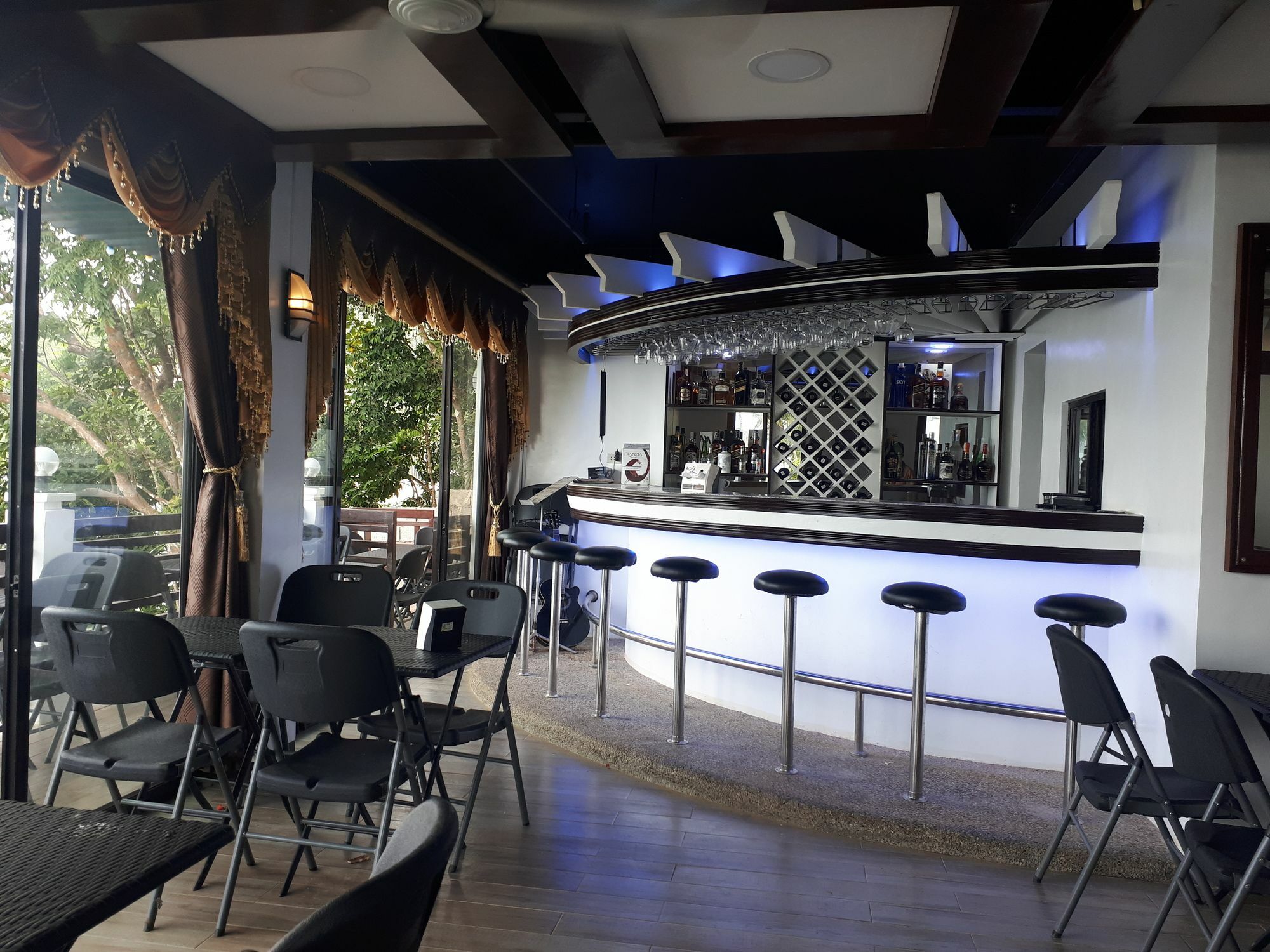 אל נידו Orange Pearl Beach Resort מראה חיצוני תמונה
